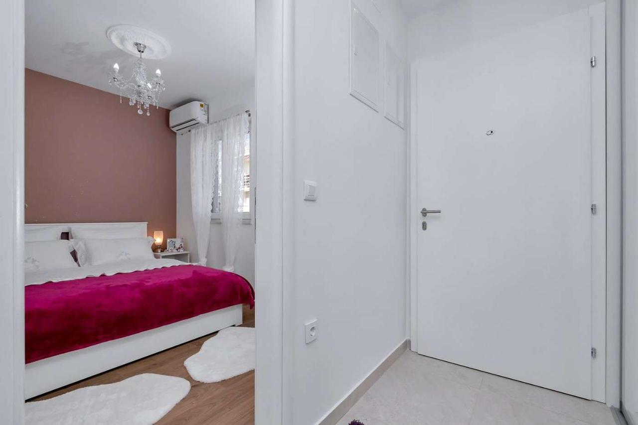 מאקרסקה Luxurious Apartment Nino מראה חיצוני תמונה