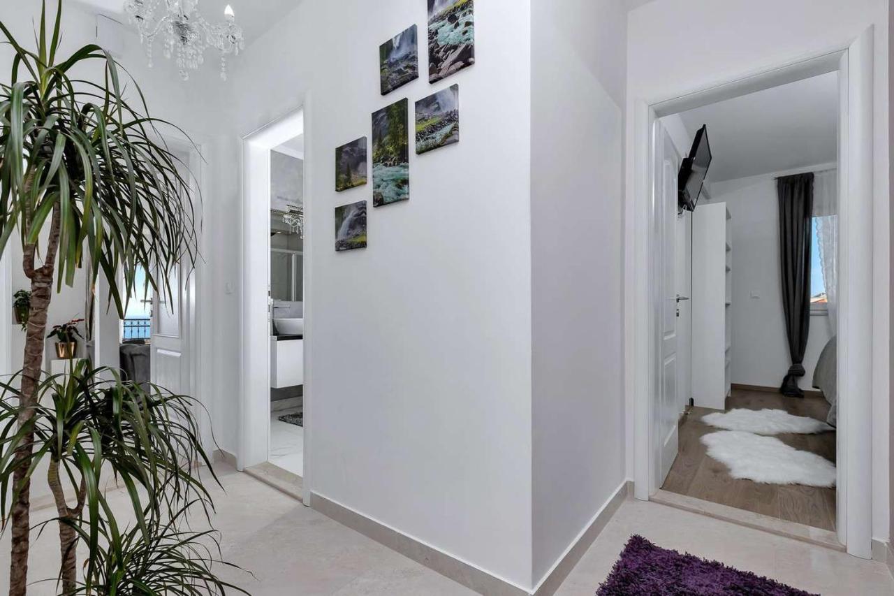מאקרסקה Luxurious Apartment Nino מראה חיצוני תמונה