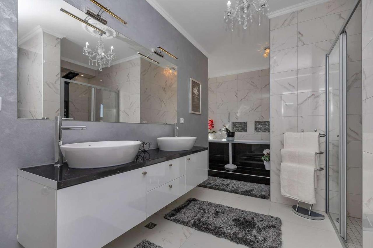 מאקרסקה Luxurious Apartment Nino מראה חיצוני תמונה